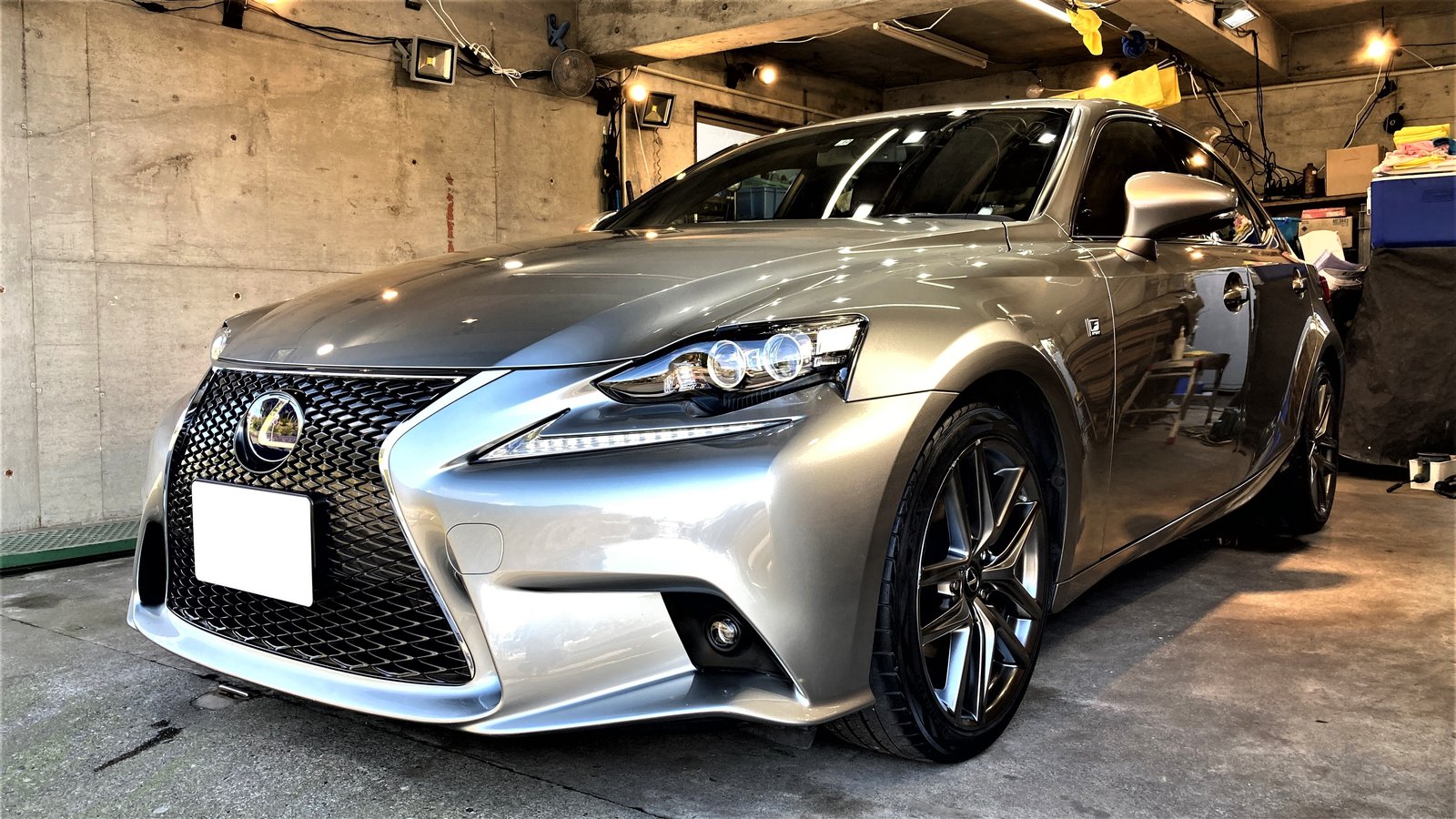 静岡県富士市のGARAGE ETERNALがダイヤモンドコーティングしたレクサス